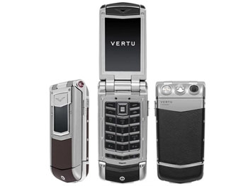 Vertu nắp gập đến VN với giá hơn 125 triệu đồng | mainguyen.vn