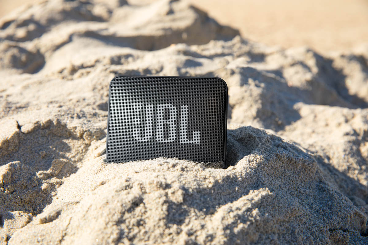 loa-di-dong-jbl-go-essential-2--12.jpg